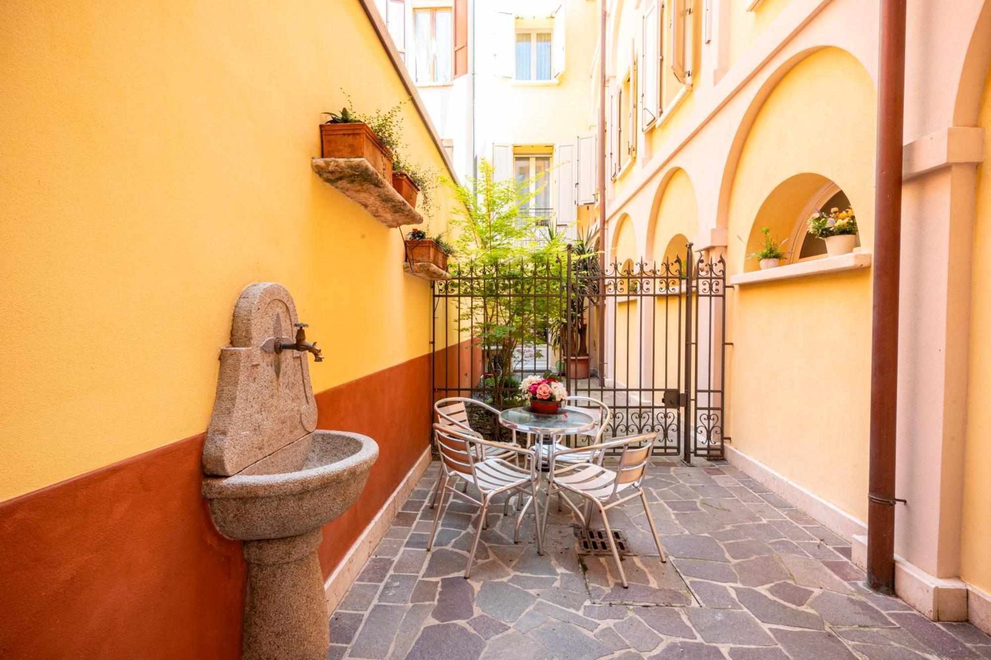 Al Podesta - Centro Storico Mantova Esterno foto