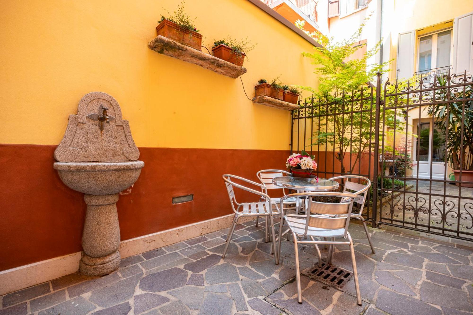Al Podesta - Centro Storico Mantova Esterno foto